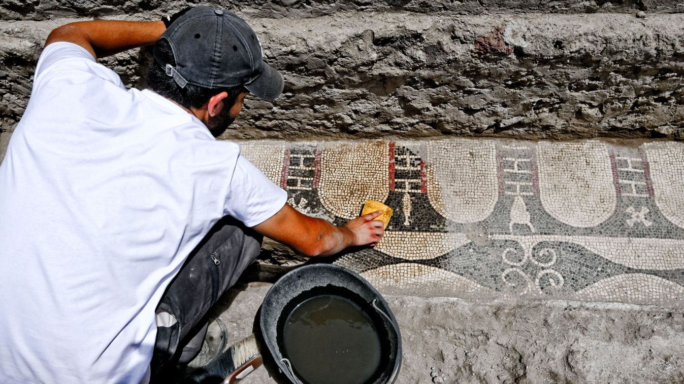 Négy, eddig rejtett szobát találtak egy pompeji házban