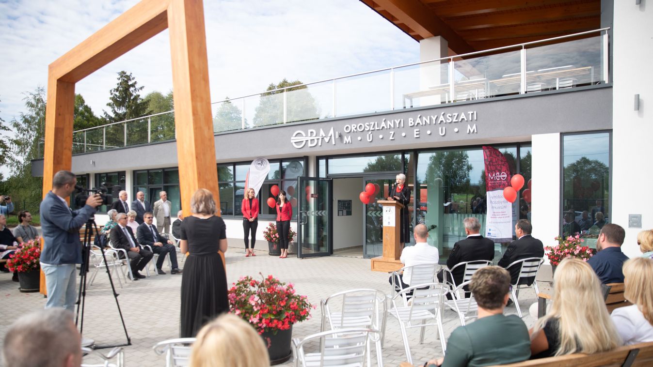 Átadták a felújított bányászati múzeumot