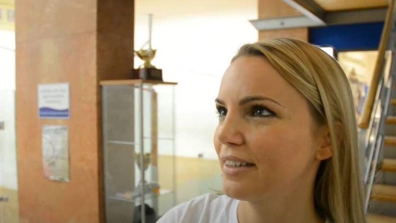 Kiderült, valójában milyen állapotban van a drogszeánsz után sérülten talált VV Anett