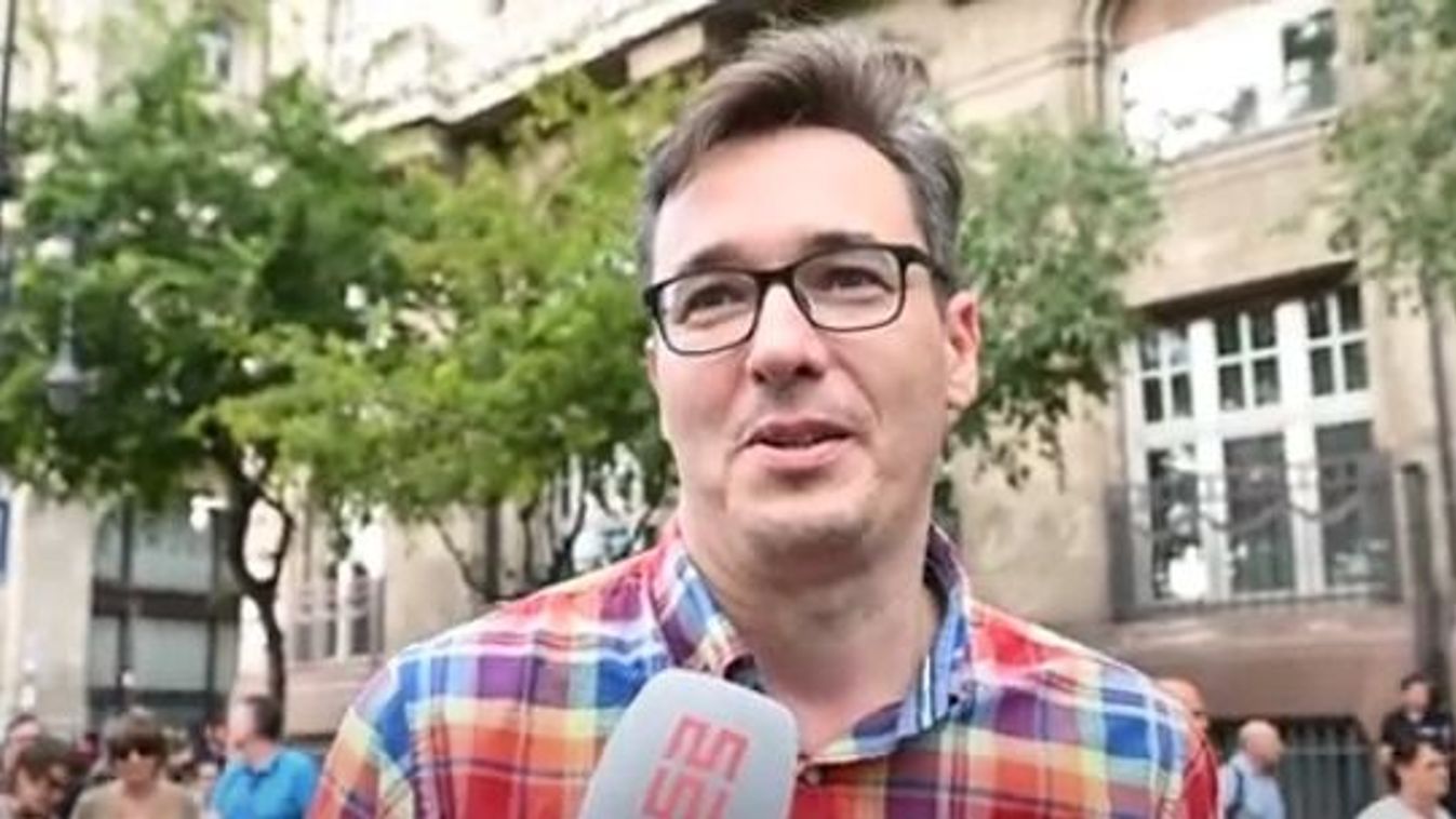 Karácsony Gergely szerint hülyeség azt kérni a politikusoktól, hogy ne menjenek el tüntetni (videó)