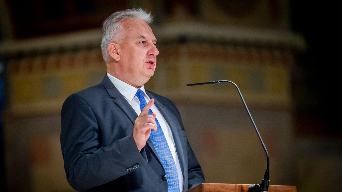 Semjén: a katolikus egyetemek tevékenysége a világ, az ember és Isten titkainak megismerésére irányul