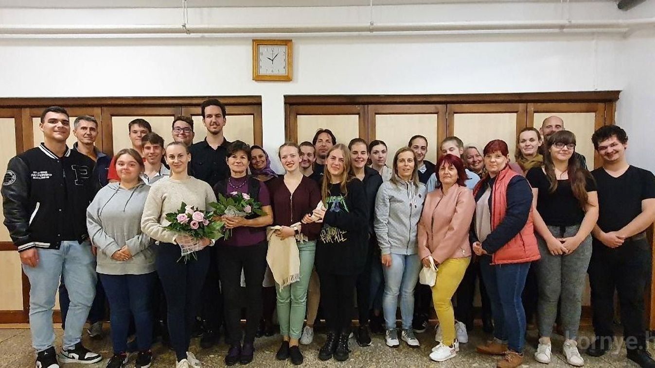 Új elnökség a Szivárvány Táncegyüttes egyesület élén