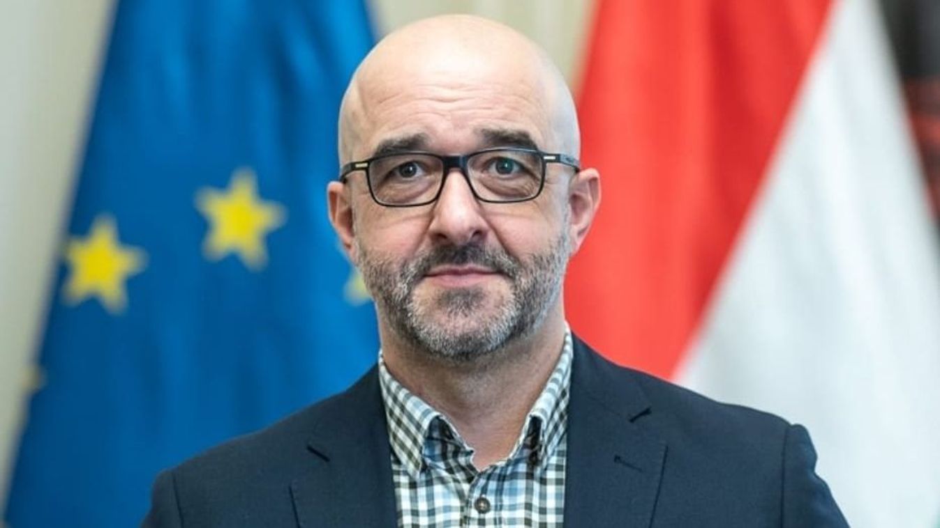 Podcastot indít Kovács Zoltán (videó)