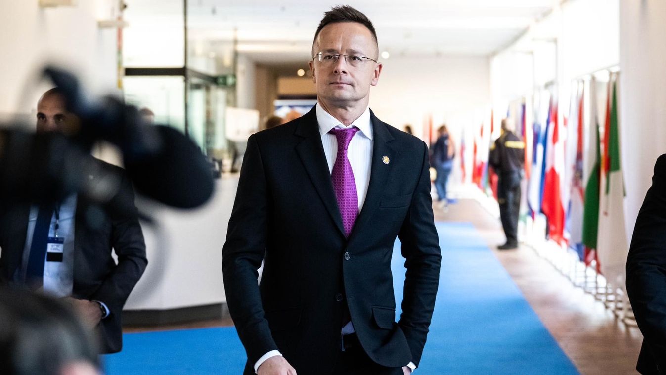 Szellemi Honvédő díjjal tüntették ki Szijjártó Pétert (videó)