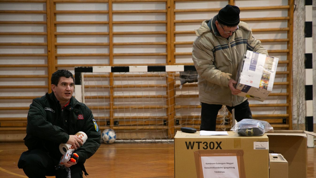 Támogatást kaptak az önkormányzati és önkéntes megyei tűzoltó parancsnokságok (fotók)