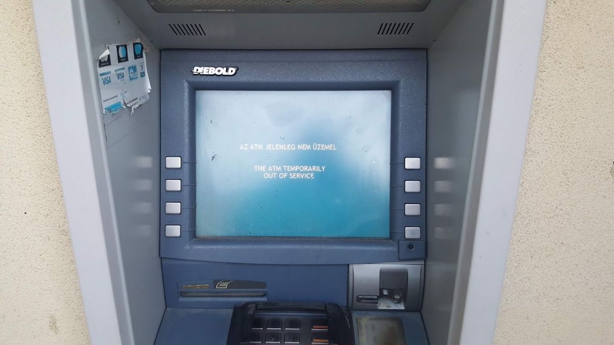 bankautomata súr