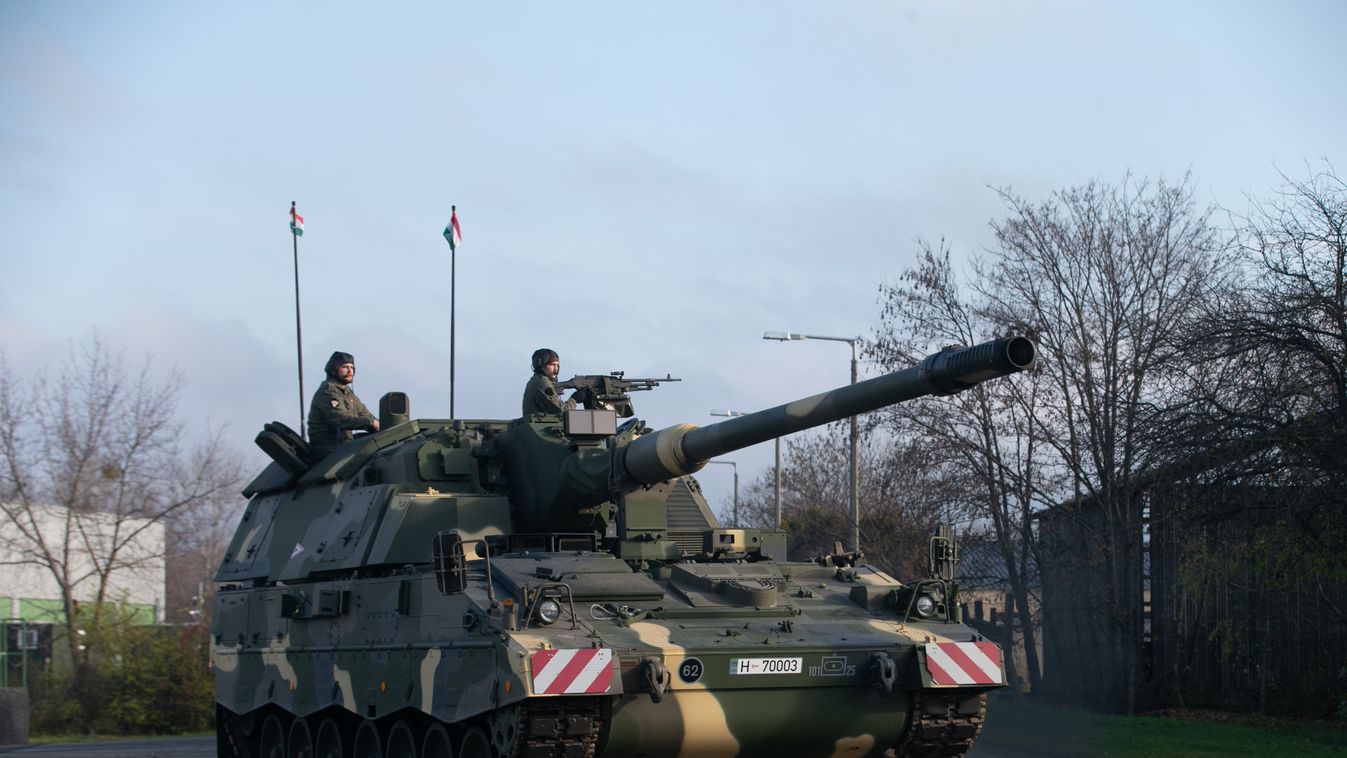 Nagyot szólt a tüzér fegyvernemi nap idén is a dandárnál - fotókon az arzenál