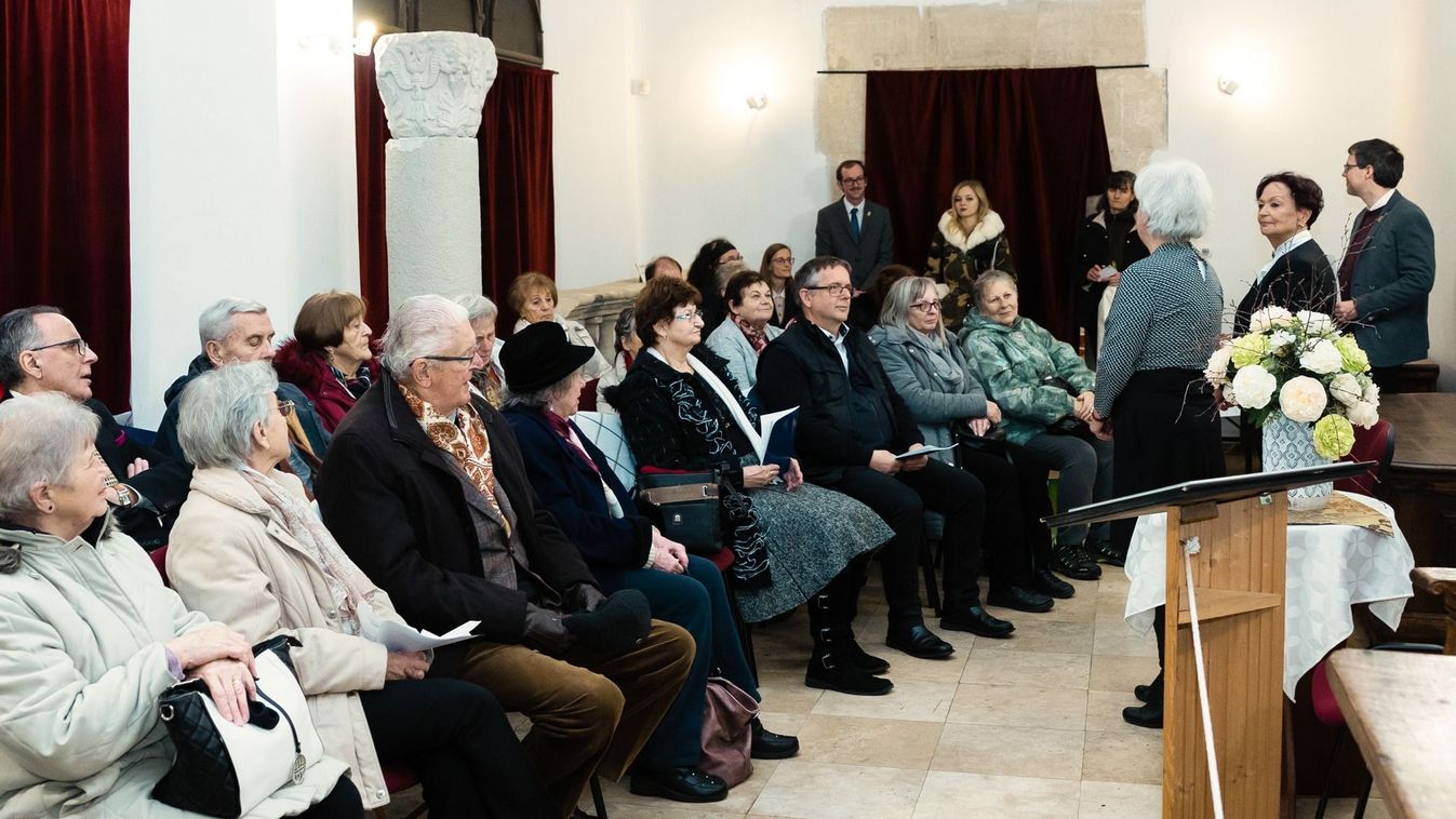 A Tatai várban ünnepelt a 30 éves Fellner Jakab Kulturális Egyesület