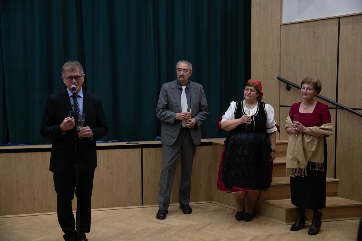 Balról: Visegrádi József, Jackl Károly, Mazalin Zoltánné és dr. Nágl Katalin