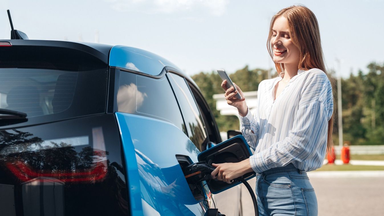 Folyamatosan nő az elektromos autók száma Magyarországon