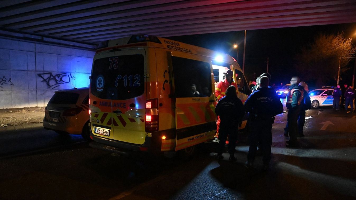 Autós üldözés után hajtott rendőrkocsinak egy embercsempész a fővárosban