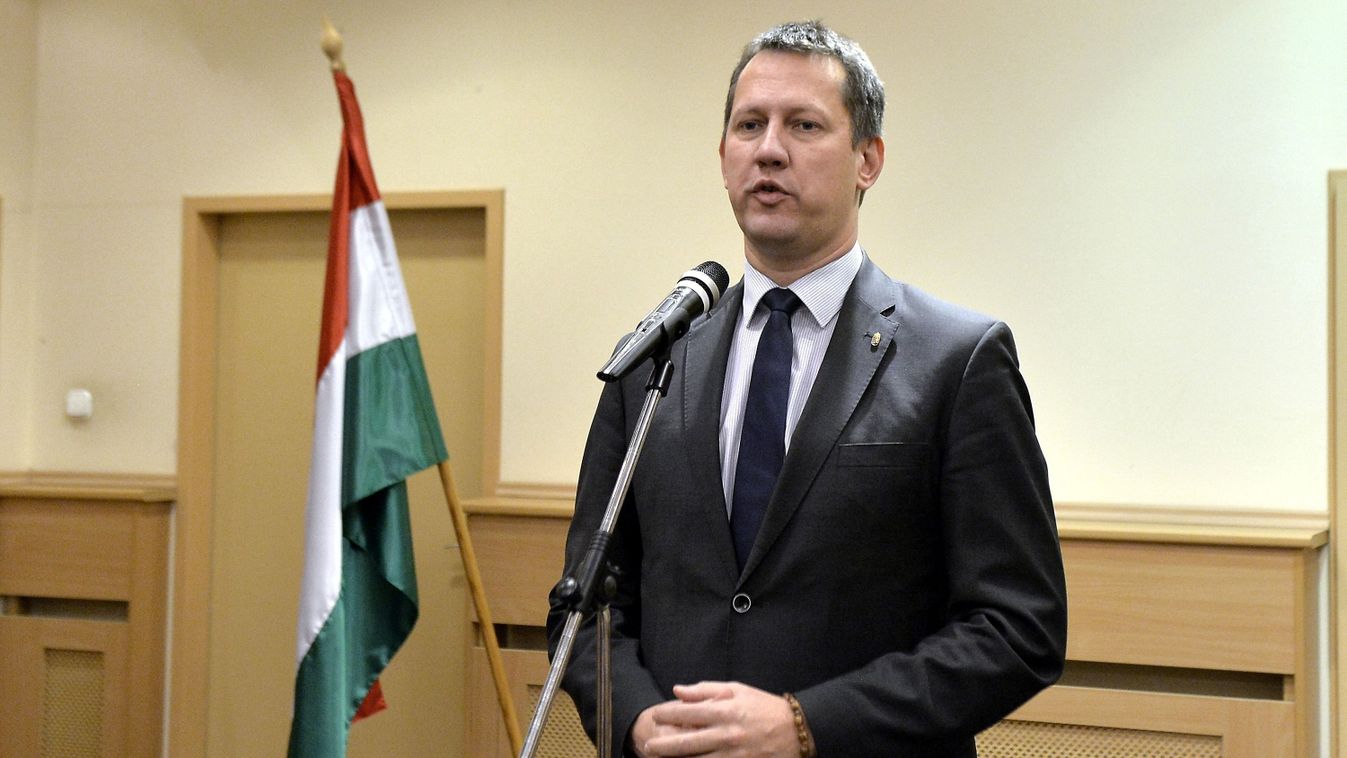Továbbra is támogatja a gondoskodáspolitikában dolgozókat a kormány