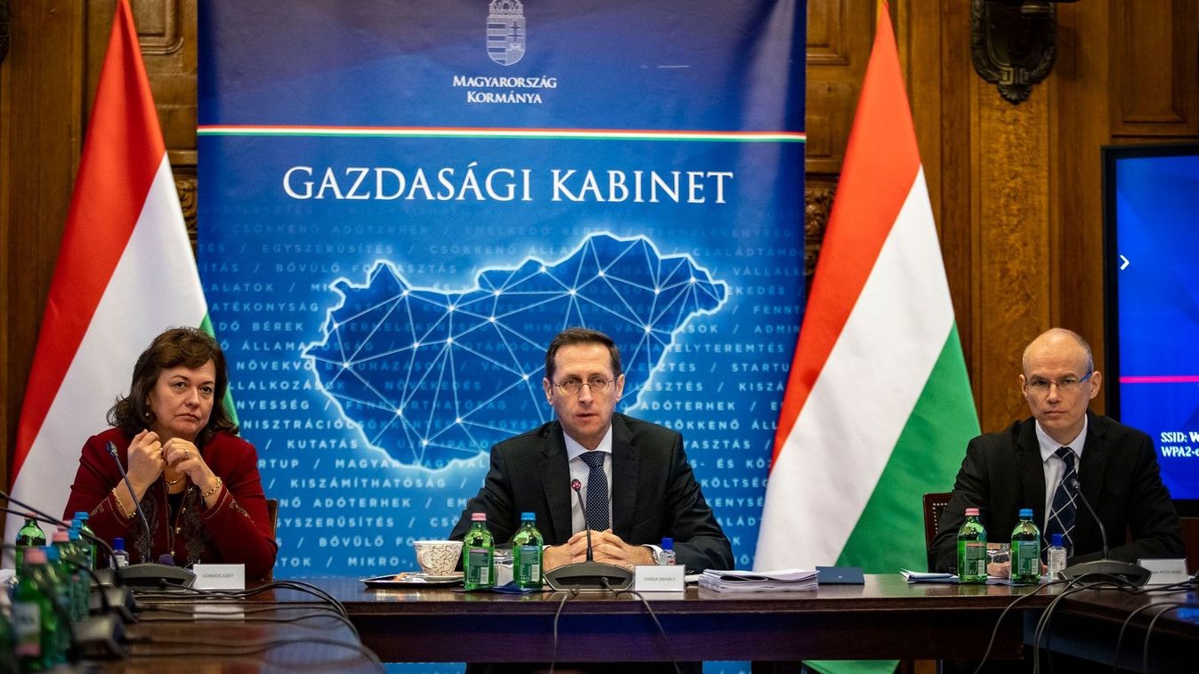 Varga Mihály: a kormány dolgozik a költségvetés módosításán