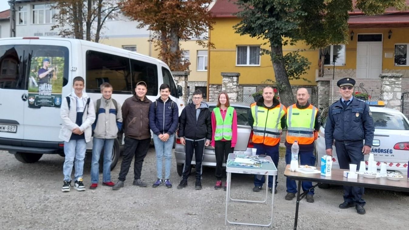 Aranyszívvel és vasakarattal dolgoznak értünk a rédei polgárőrök