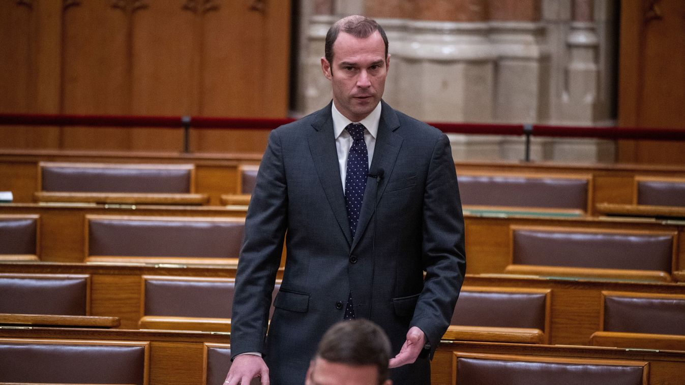 Hollik István: a baloldal soha semmilyen rezsitámogatást és rezsicsökkentést nem szavazott meg