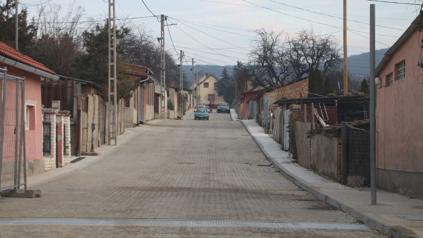 Új burkolatot kapott a Temesvári utca Tokodon