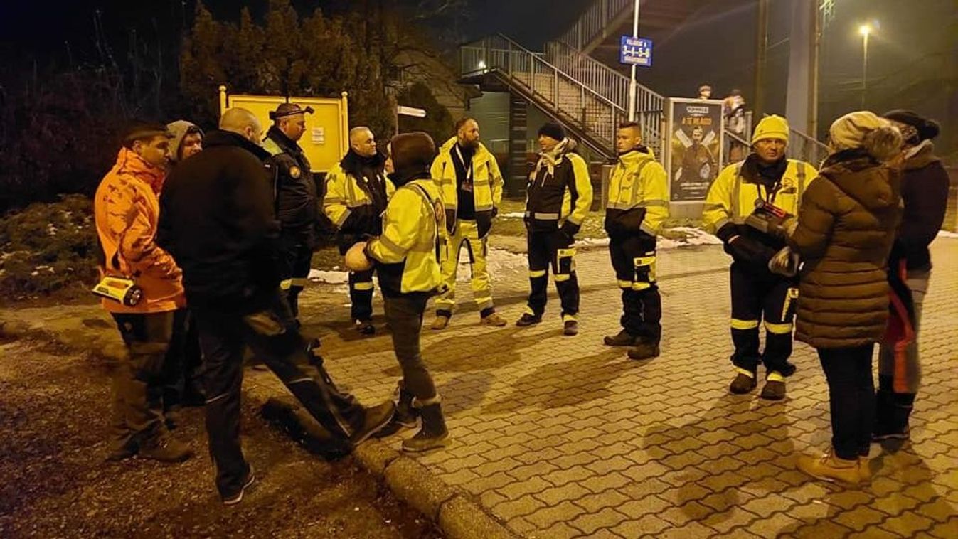 Átfázott utazón segítettek a 4x4-es terepjárósok, amikor a szőlősi családapát keresték