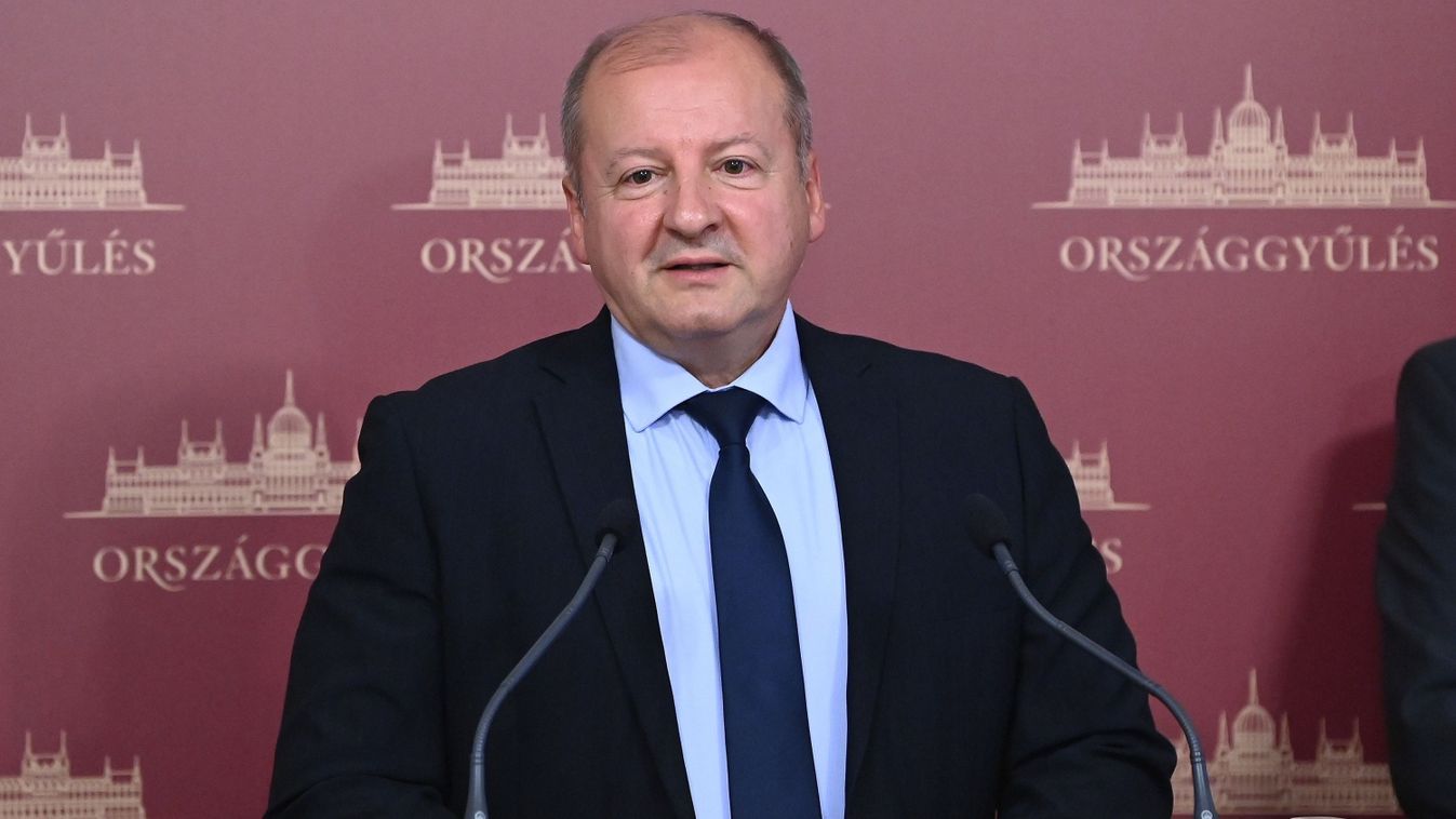 Simicskó István: a dollárbaloldal demokráciából elégtelenre vizsgázott