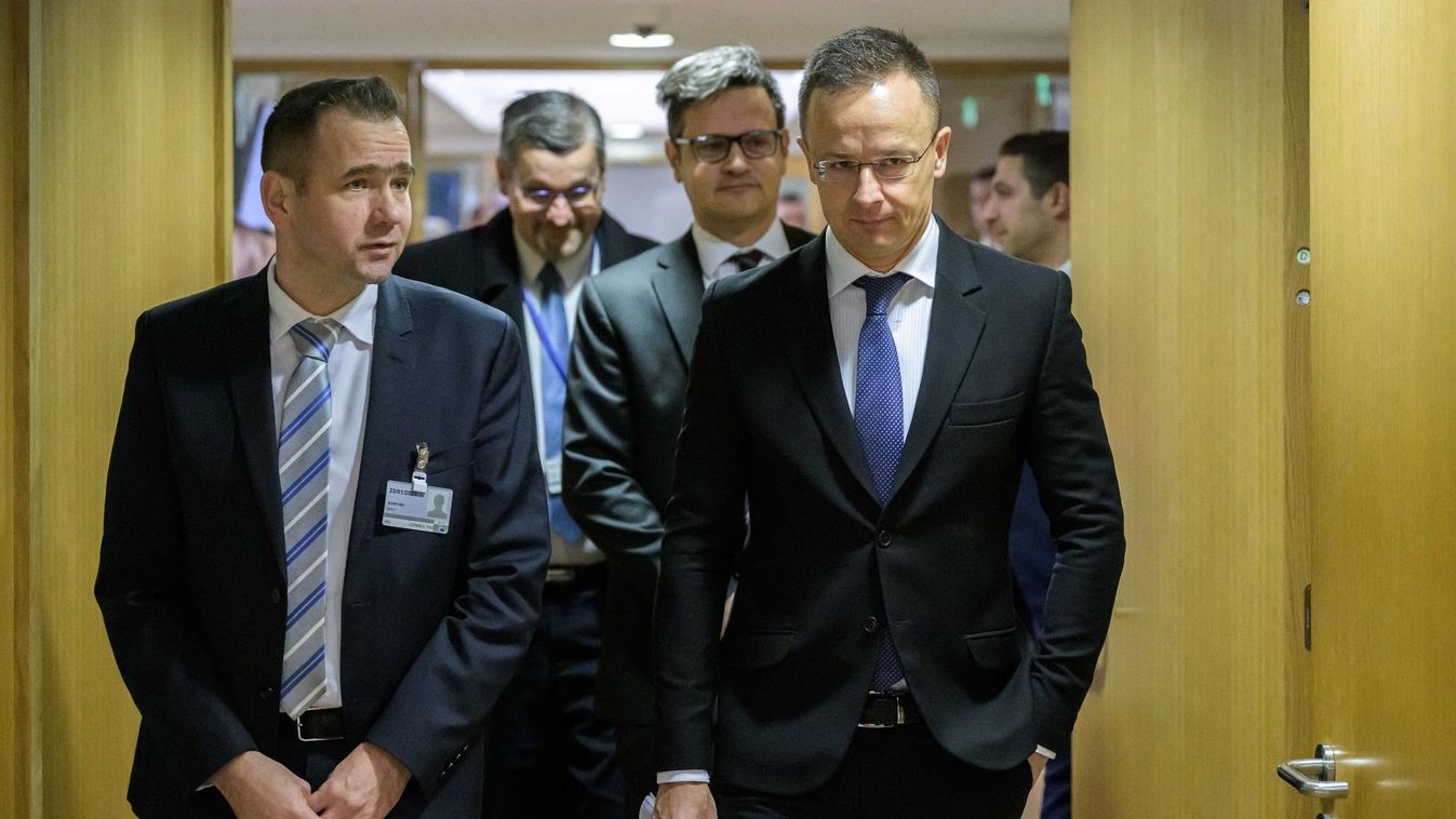 Szijjártó: óriási hiba lenne egy újabb szankciós csomag előterjesztése