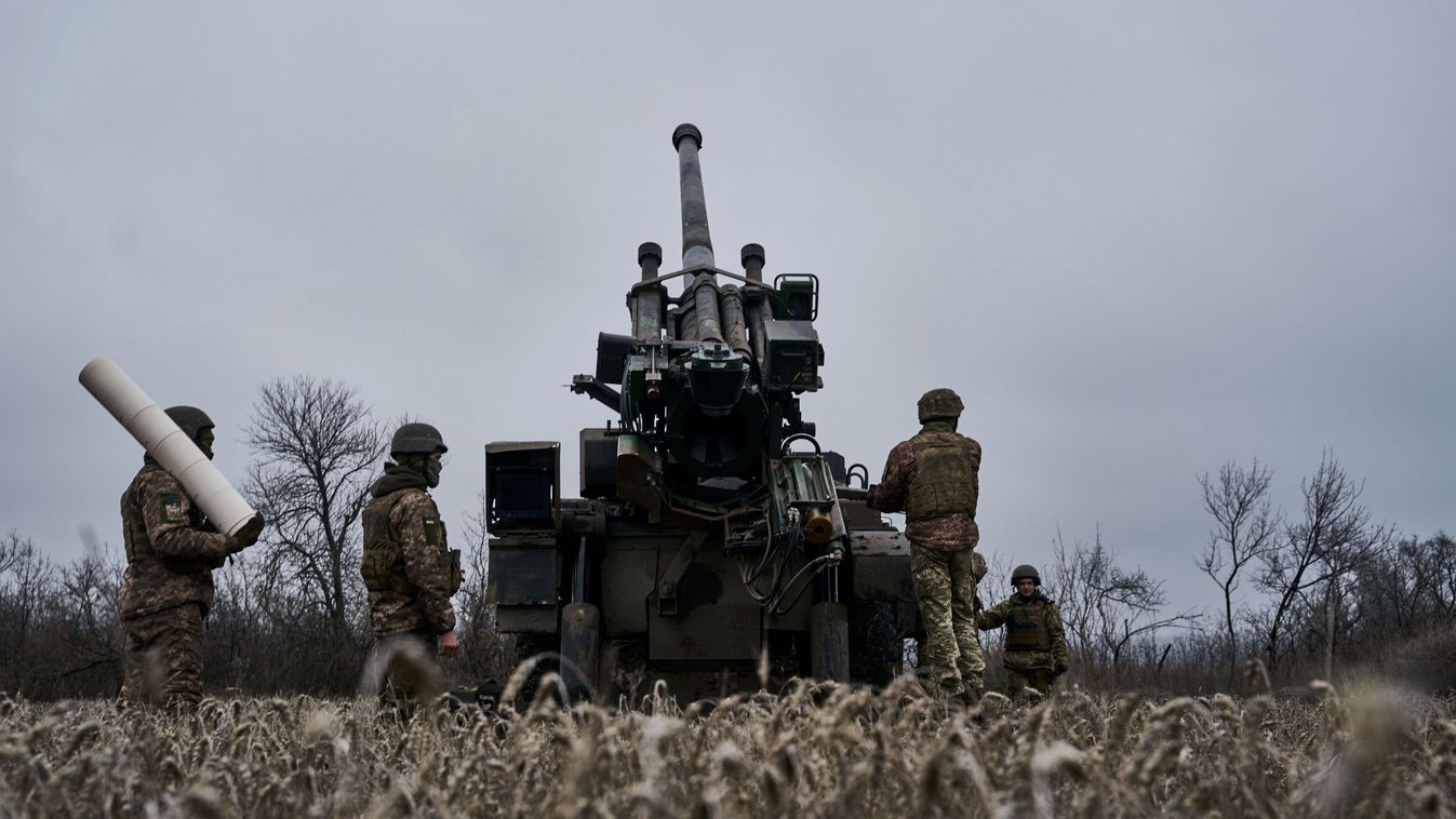 Repeszdarabot küldött a francia elnöknek az orosz űrügynökség volt vezére