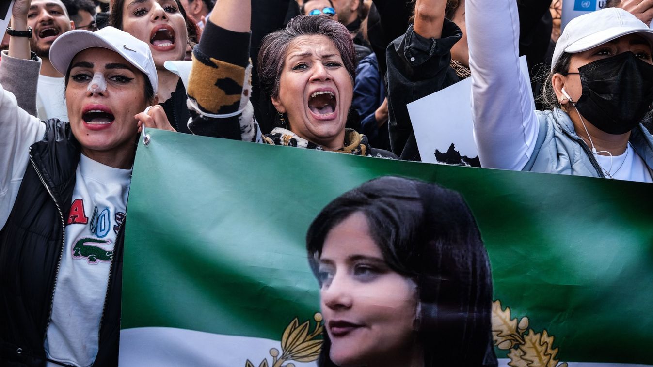 Iráni kormányellenes tüntetések: tízezrek kaptak kegyelmet
