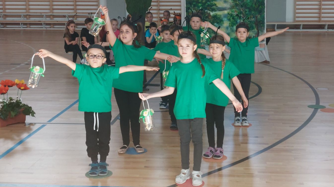 Felavatták a komáromi Szent Imre-iskola tornacsarnokát (fotók)