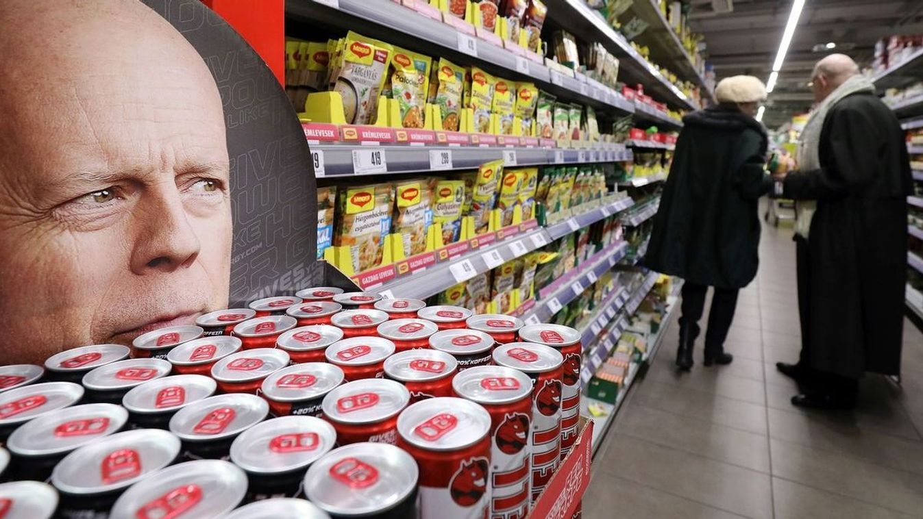 Bruce Willis helyett hétköznapi hősökkel hirdeti termékeit a magyar energiaital-gyártó