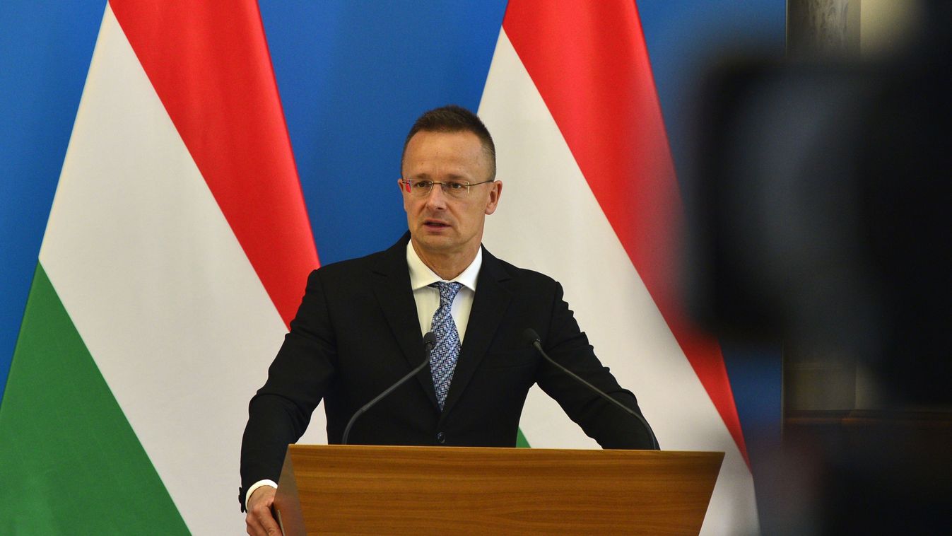 Szijjártó Péter: kiemelt stratégiai cél a magyar–szlovák kapcsolatok fejlesztése (videó)