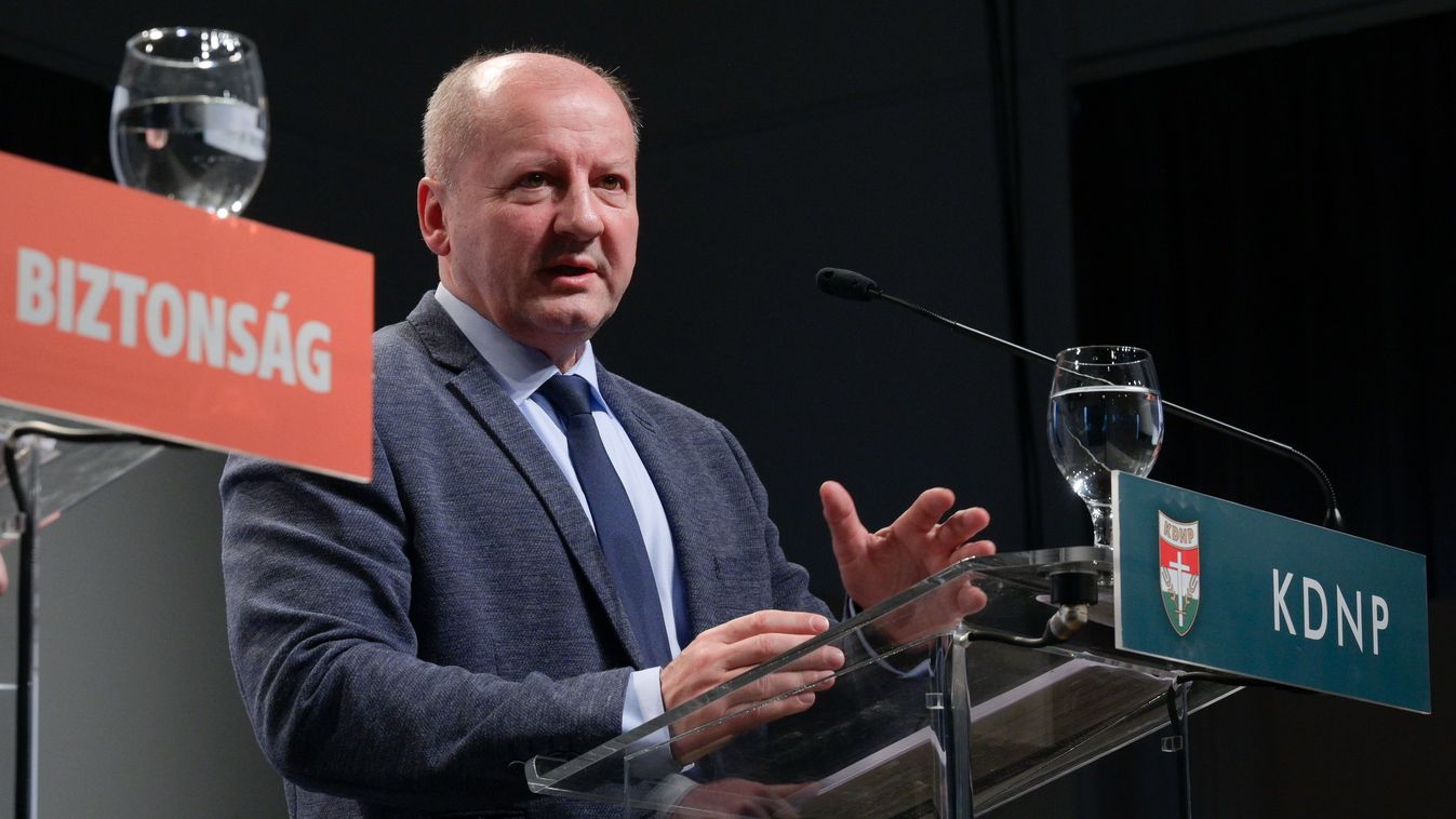 Simicskó István: az EU érdemtelenné vált a Nobel-békedíjra