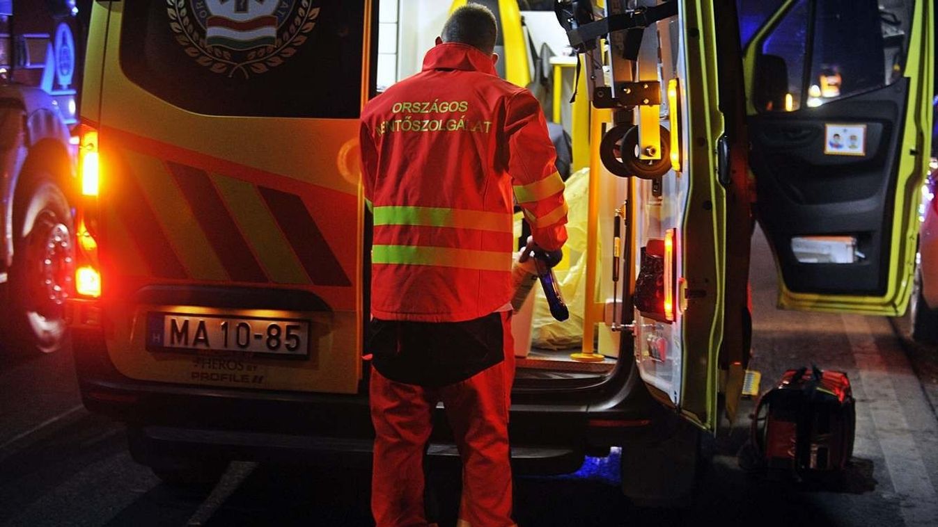 Kidobta két gyerekét az emeletről egy édesanya