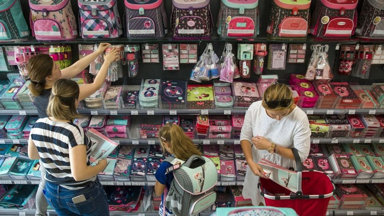 Ezek a pénztárcabarát tanácsok minden szülőnek segíthetnek az iskolakezdés előtt