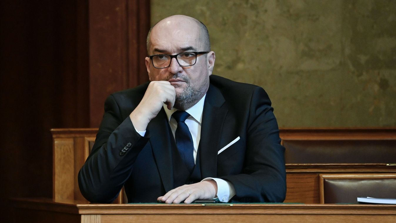 Tiltakozik a KMKSZ a magyar iskola élére kinevezett új igazgató miatt