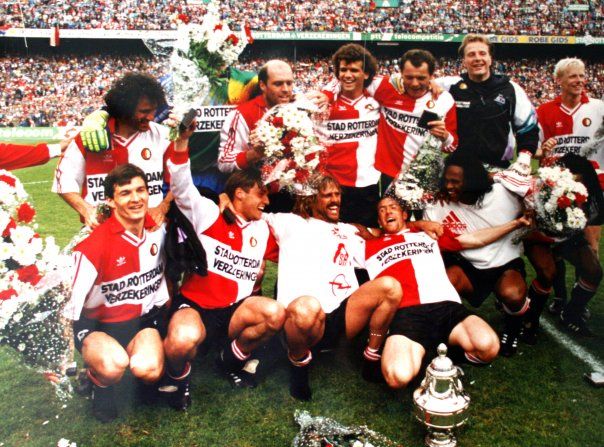 Az 1991-es kupagyőztes Feyenoordban is ott volt már Kipu (a felső sorban jobbról a harmadik)