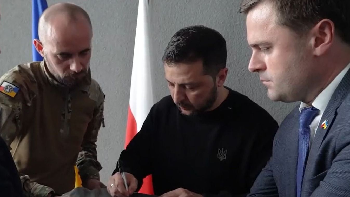 Zelenszkij váratlanul felbukkant Lengyelországban