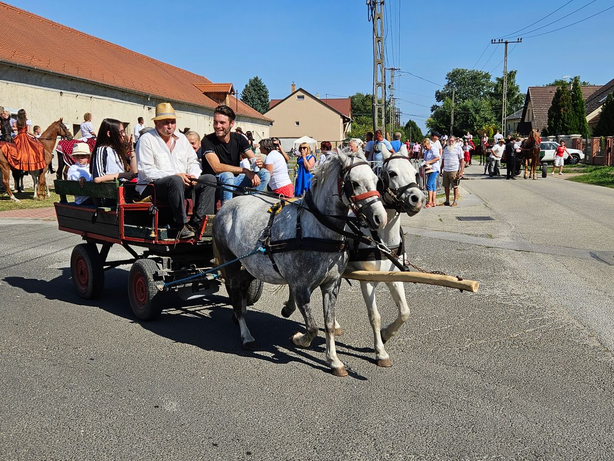 Idén is lesz szüreti felvonulás Szőnyben 