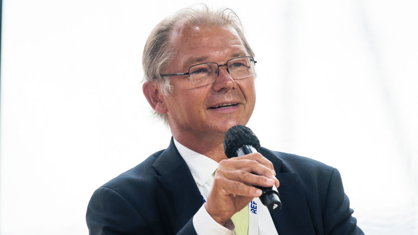 Itt tart ma a baloldal: Lenintől idézett az Európai Parlamentben a zöldek frakcióvezetője