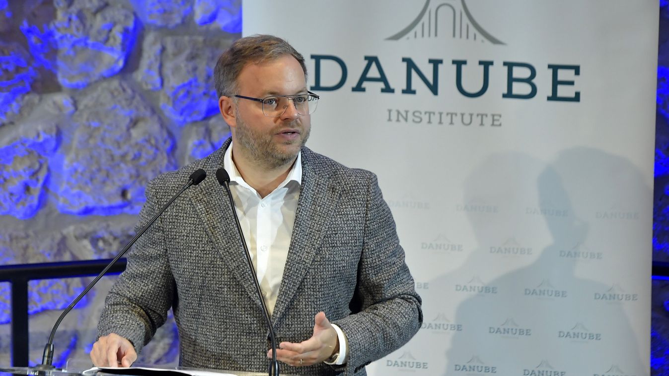 Orbán Balázs: a szuverenitás soha nem az ország méretétől függ, hanem a benne lakó emberek elköteleződésétől