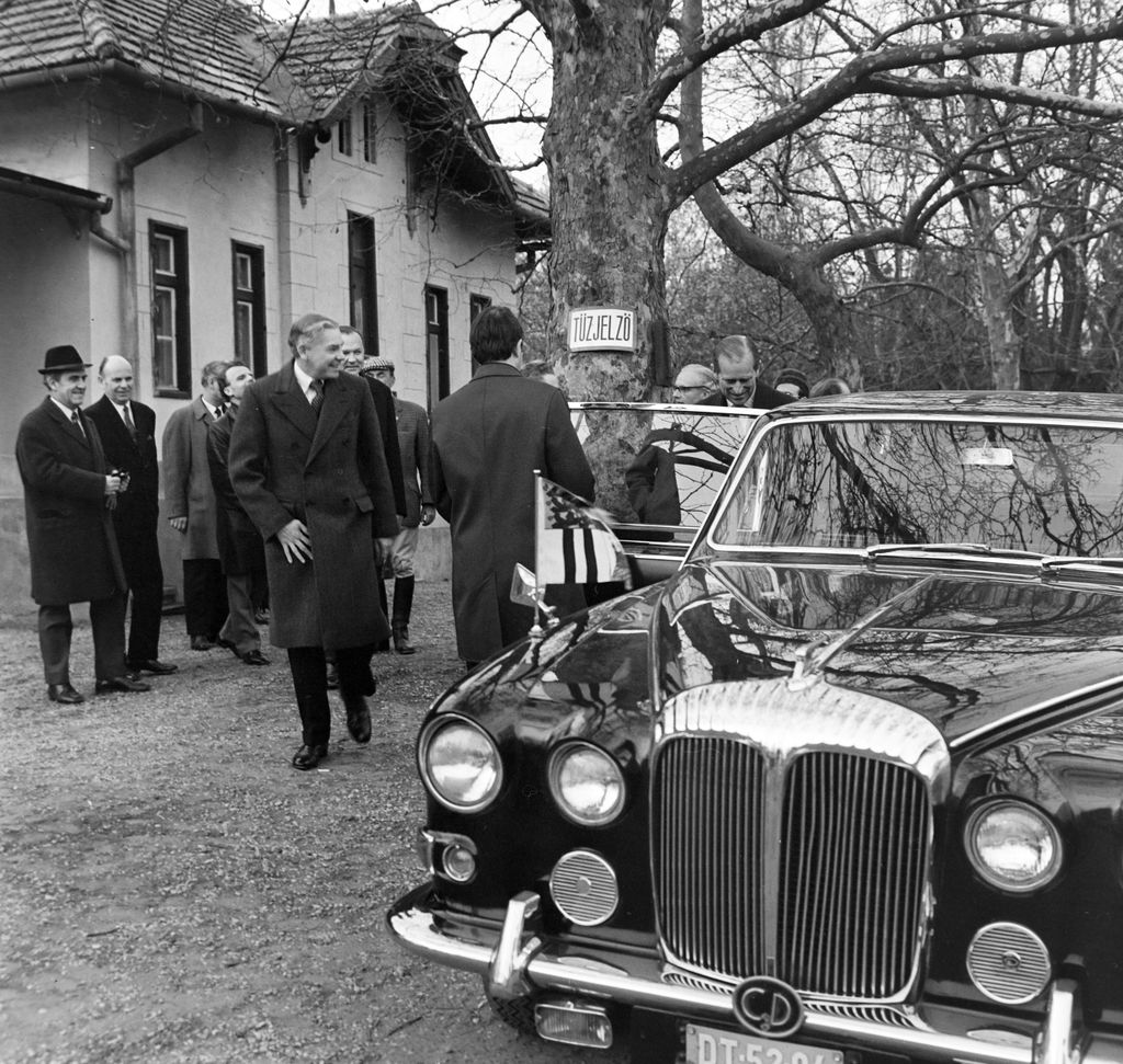 Óriási retró fotóválogatás - így nézett ki Tata a '70-es években