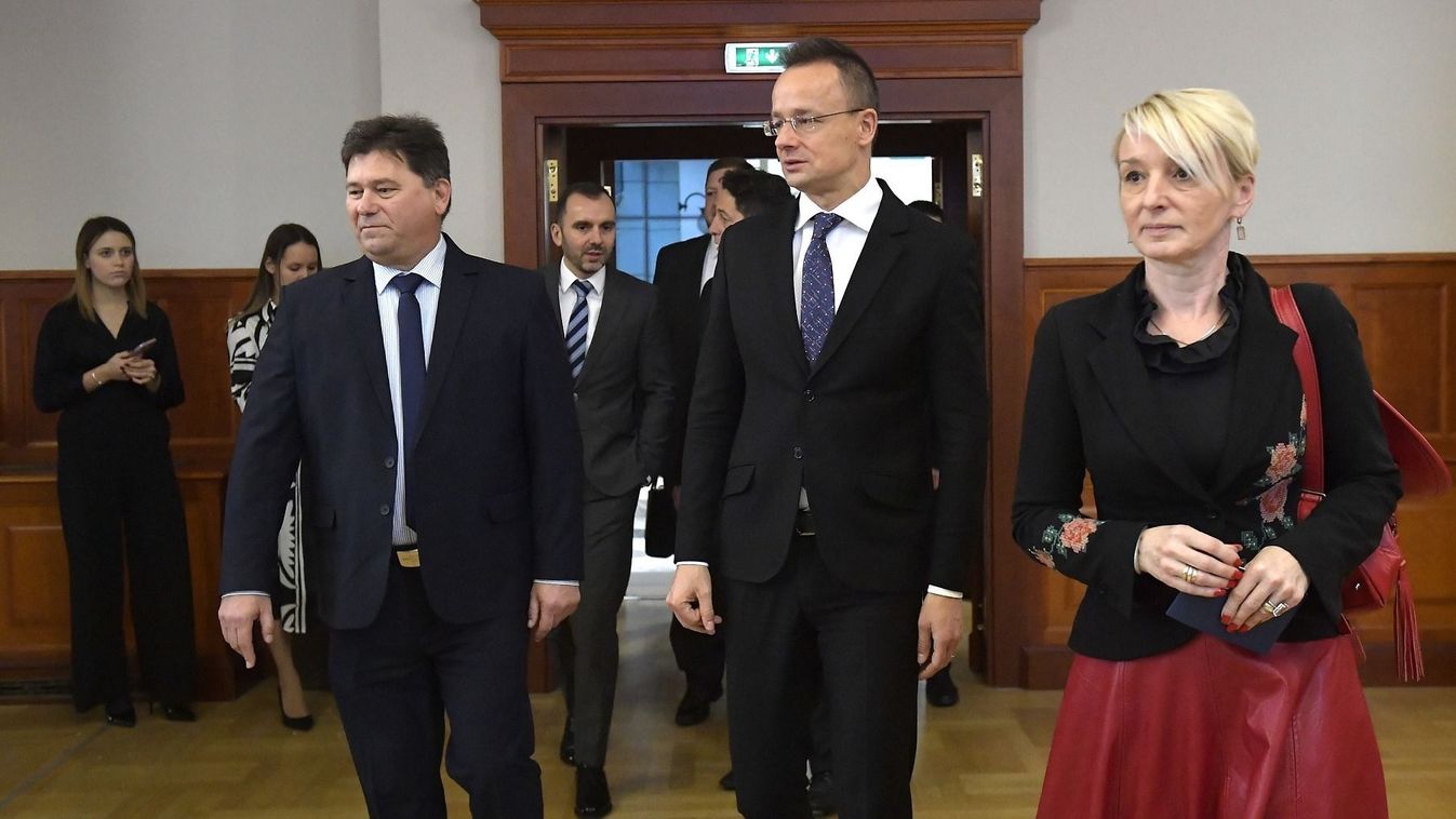 Szijjártó: Magyarország az új európai gazdasági korszak nyertesei közé tartozik (videó)