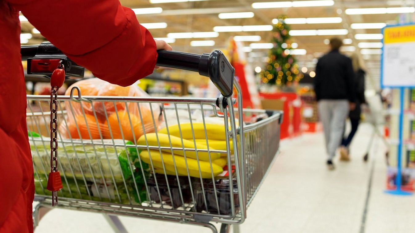 Érdemes időben bevásárolni: több üzletlánc zárva lesz december 24-én
