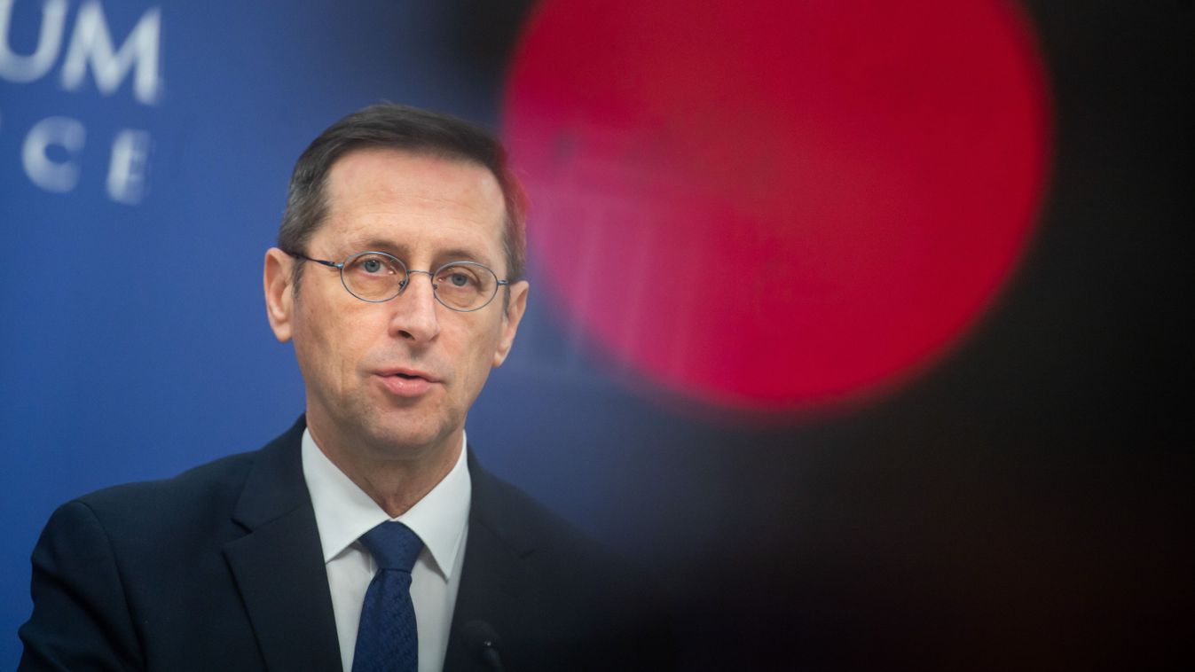 Varga Mihály: a magyar költségvetés a válságokban is helytállt