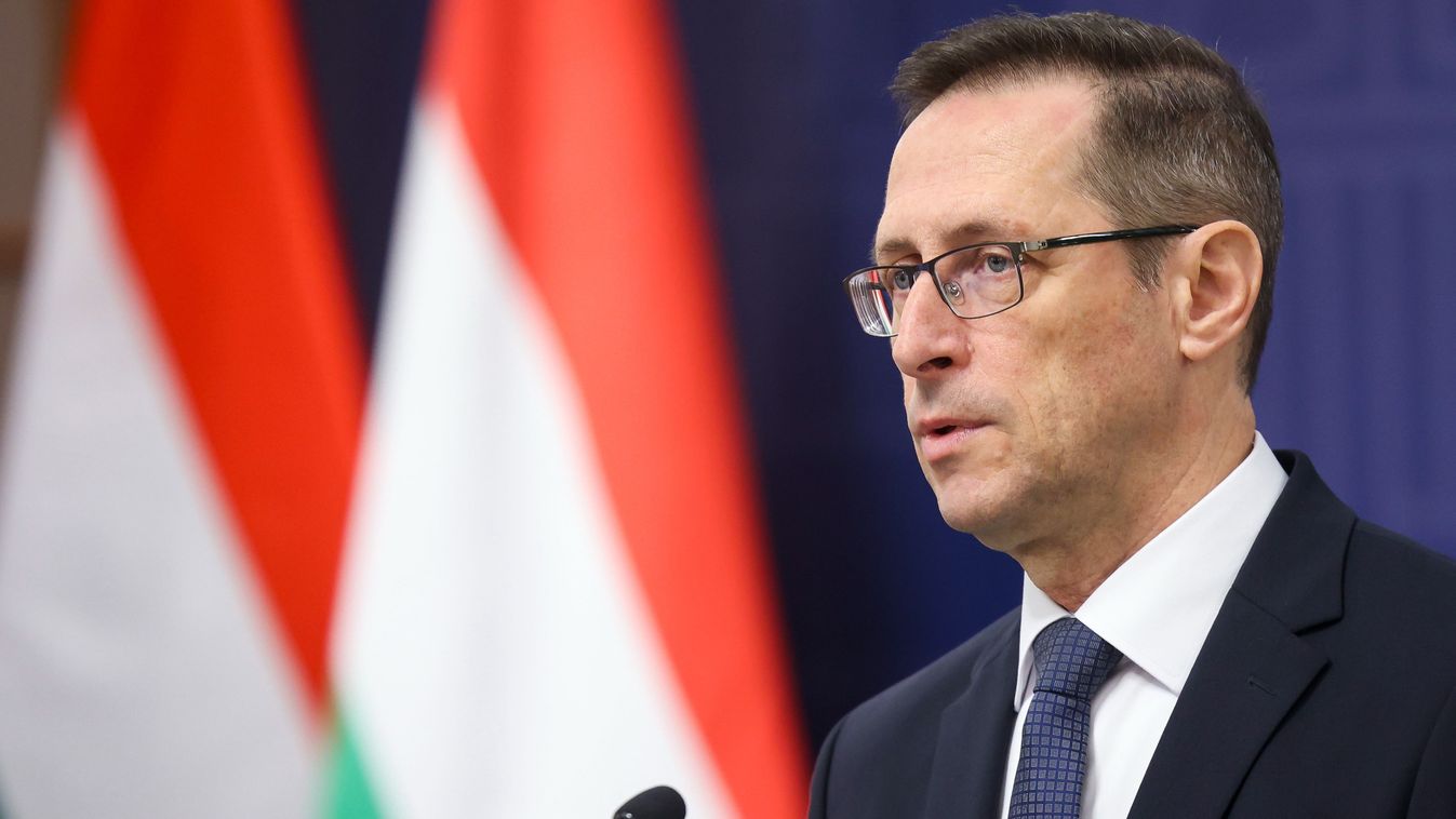 Varga Mihály reméli, hogy Karácsony idén már hajlandó befizetni a közterheket