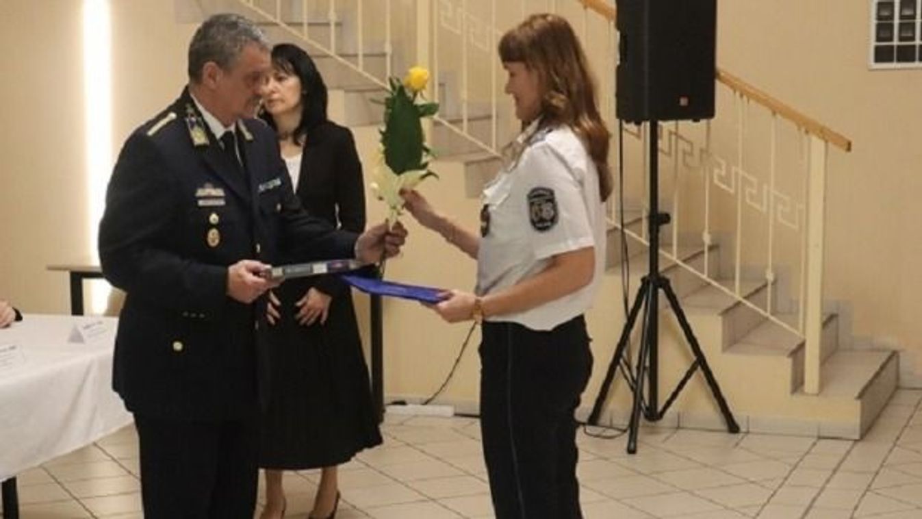 Riadalom Tatabányán: este akart öngyilkos lenni a férfi, ügyeletes rendőrnő mentette meg