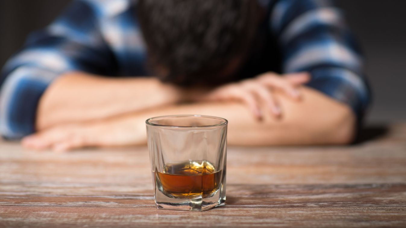 Nem szeretne végleg elbutulni? Ekkor hagyja abba az alkoholfogyasztást