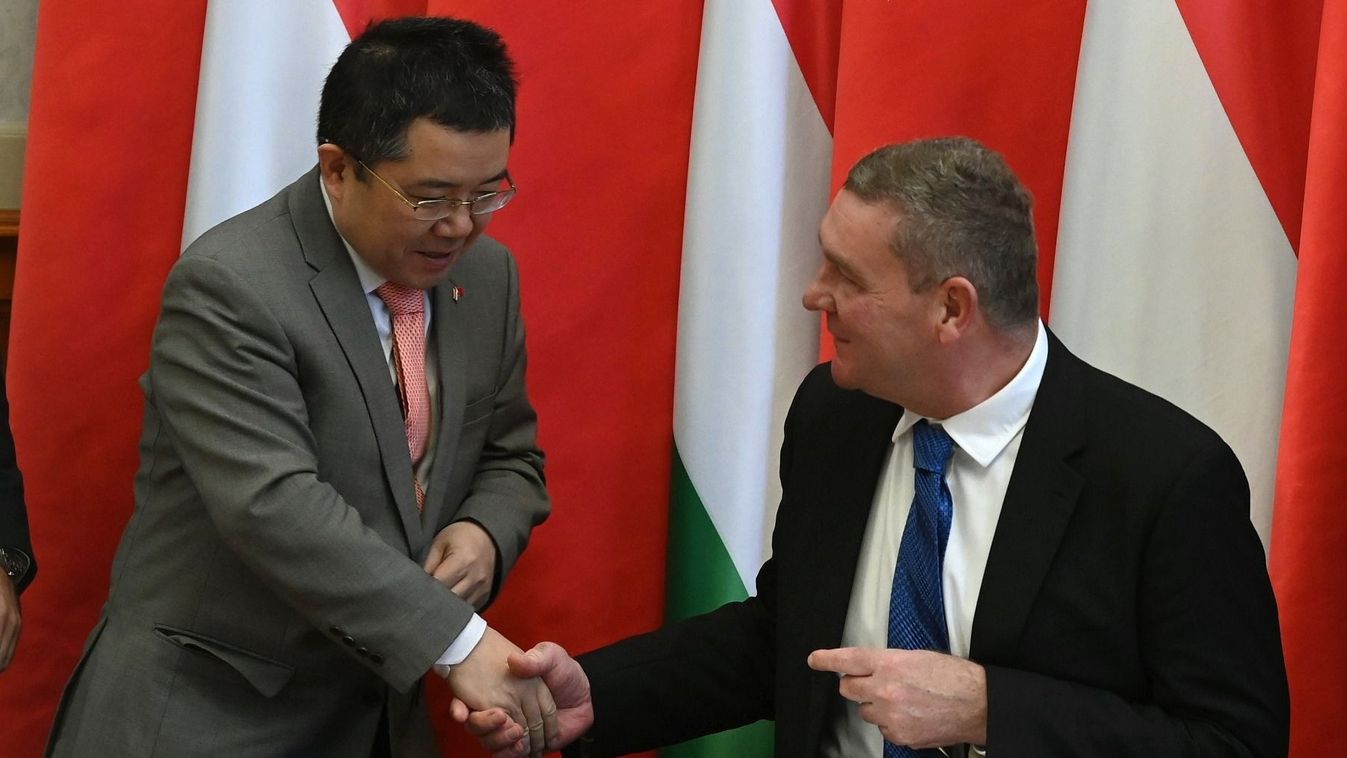 Aláírták a jövőbeli szegedi BYD-gyár telkének adásvételi előszerződését (videó)