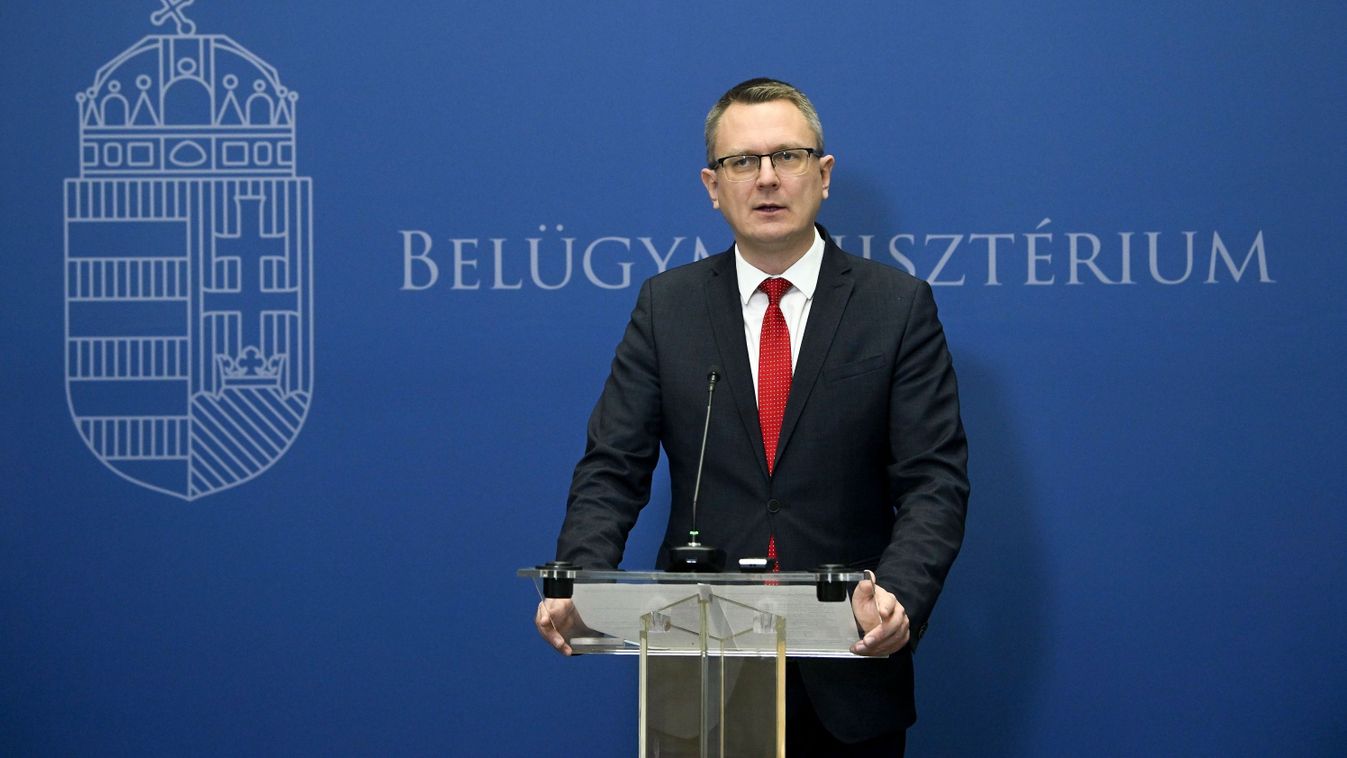 Rétvári Bence: minden tanár jól fog járni a béremeléssel (videó)