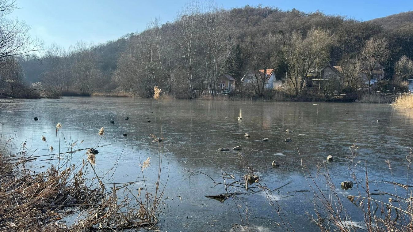 Az életét kockáztatja, aki rálép a búbánatvölgyi tavak jegére