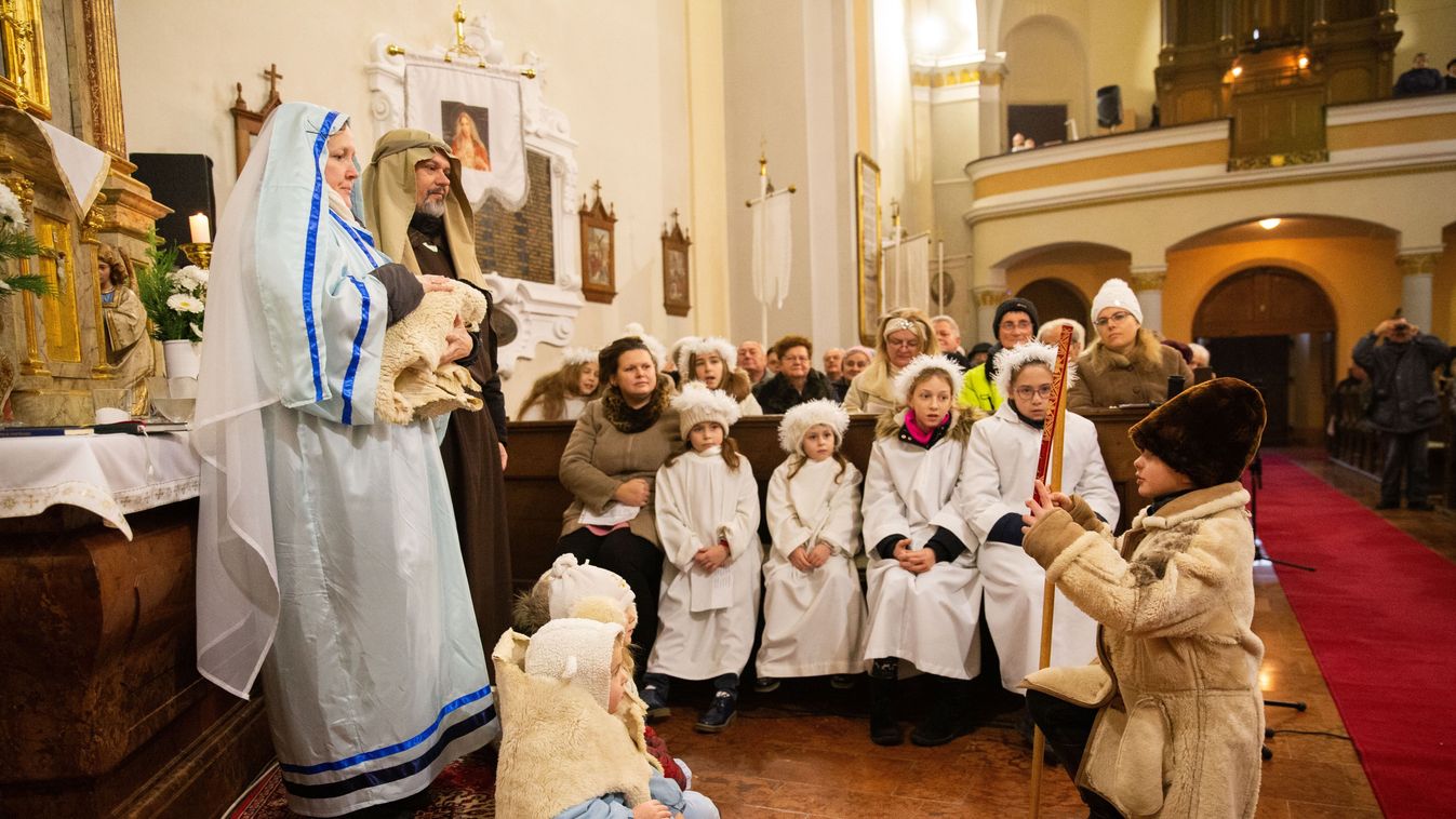 Fotókon az idei esztendő legelső búcsúja, amelyet ezúttal is Környén tartottak