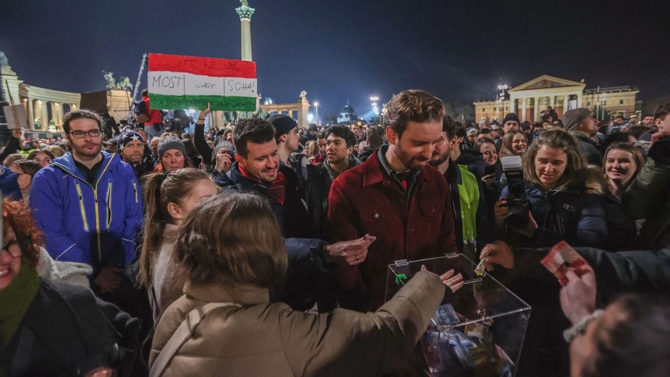 Újságírókra támadtak az influenszertüntetésen (videó)
