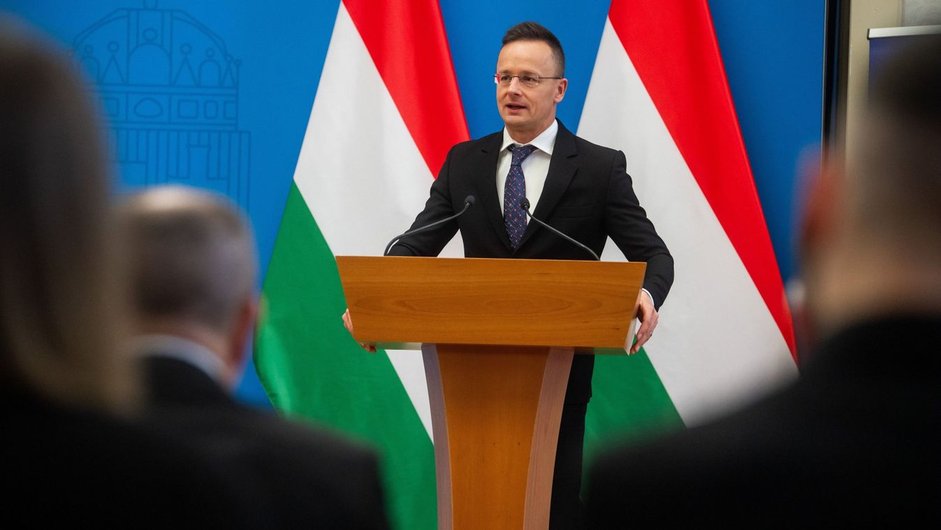 Szijjártó Péter újabb beruházást jelentett be: 55 milliárdos bővítés a Nestlé Hungária büki gyárában (videó)